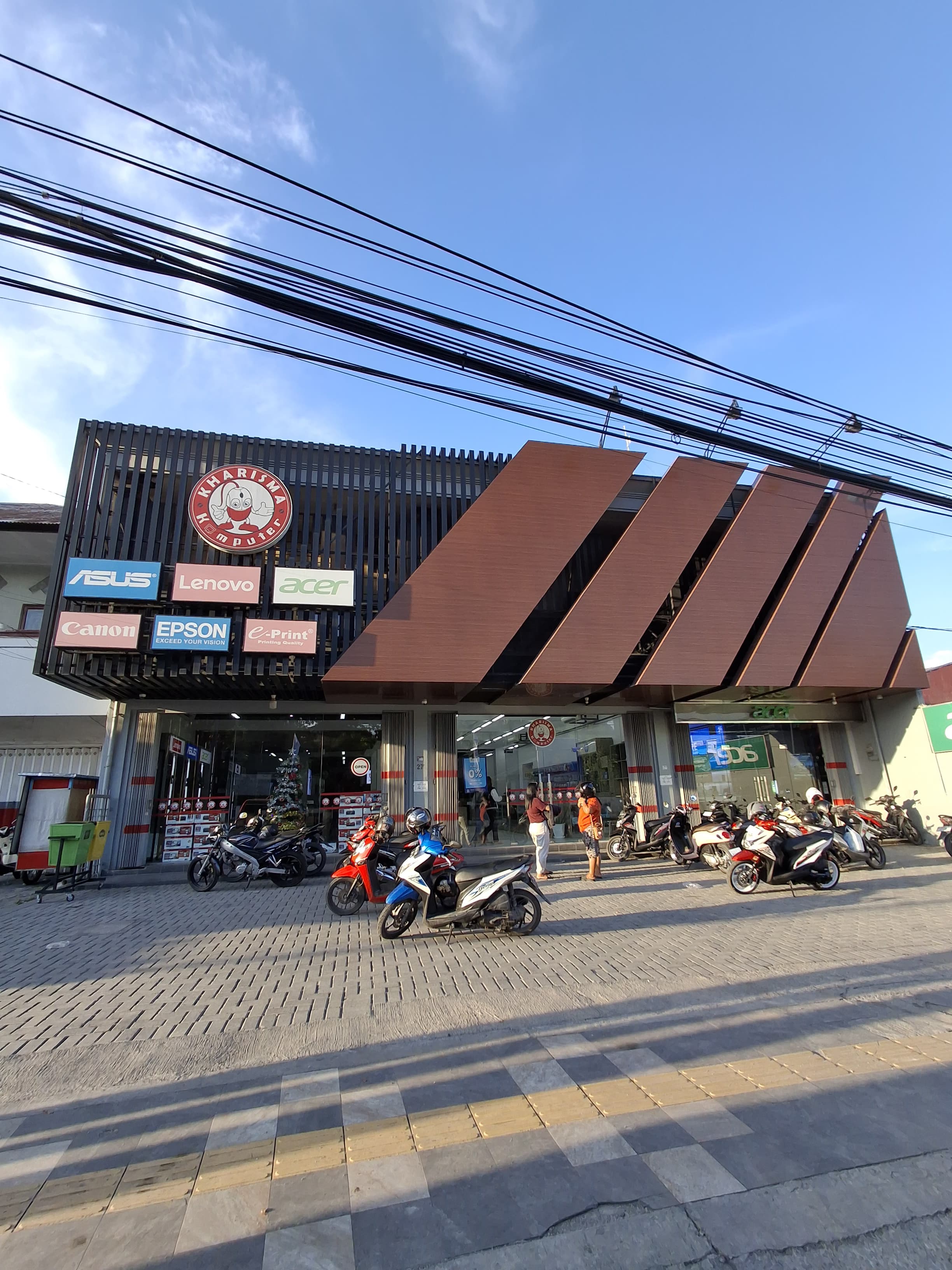 Foto Toko Kharisma Komputer
